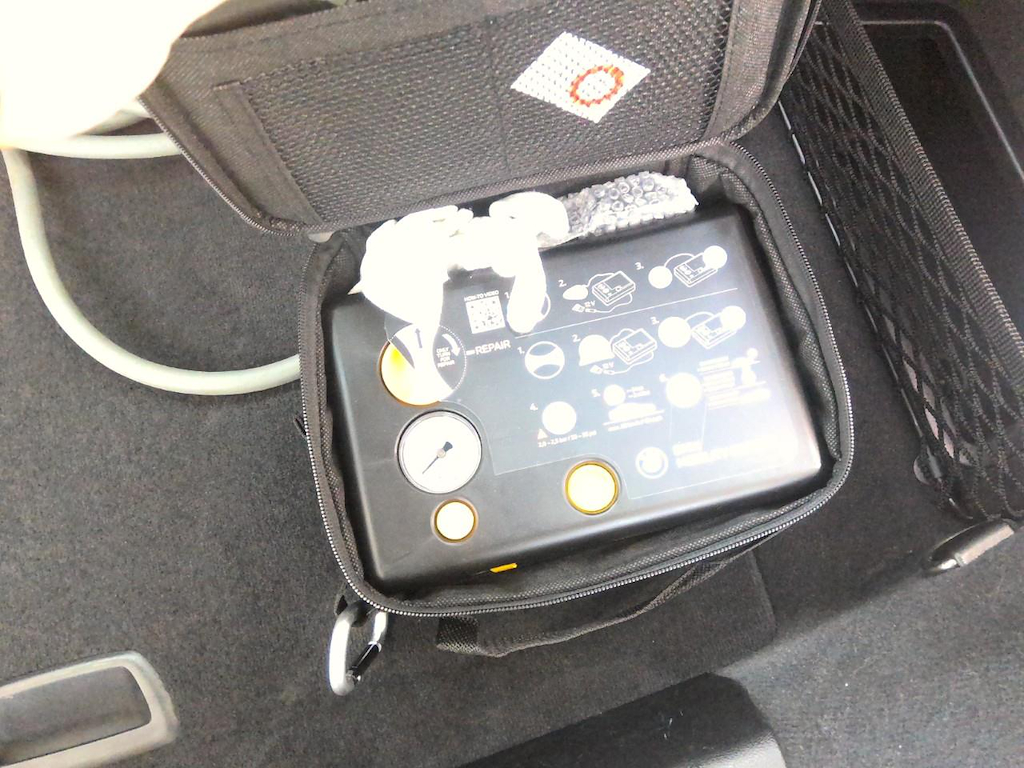 Foto 11 van BMW i4