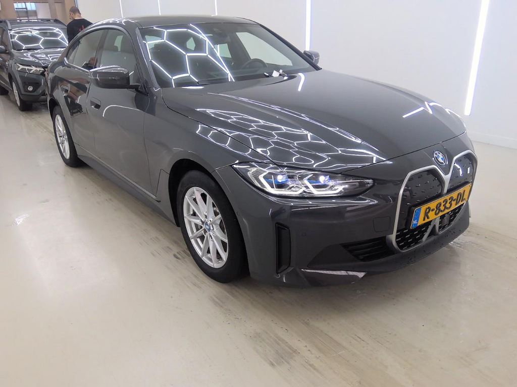 Foto 5 van BMW i4