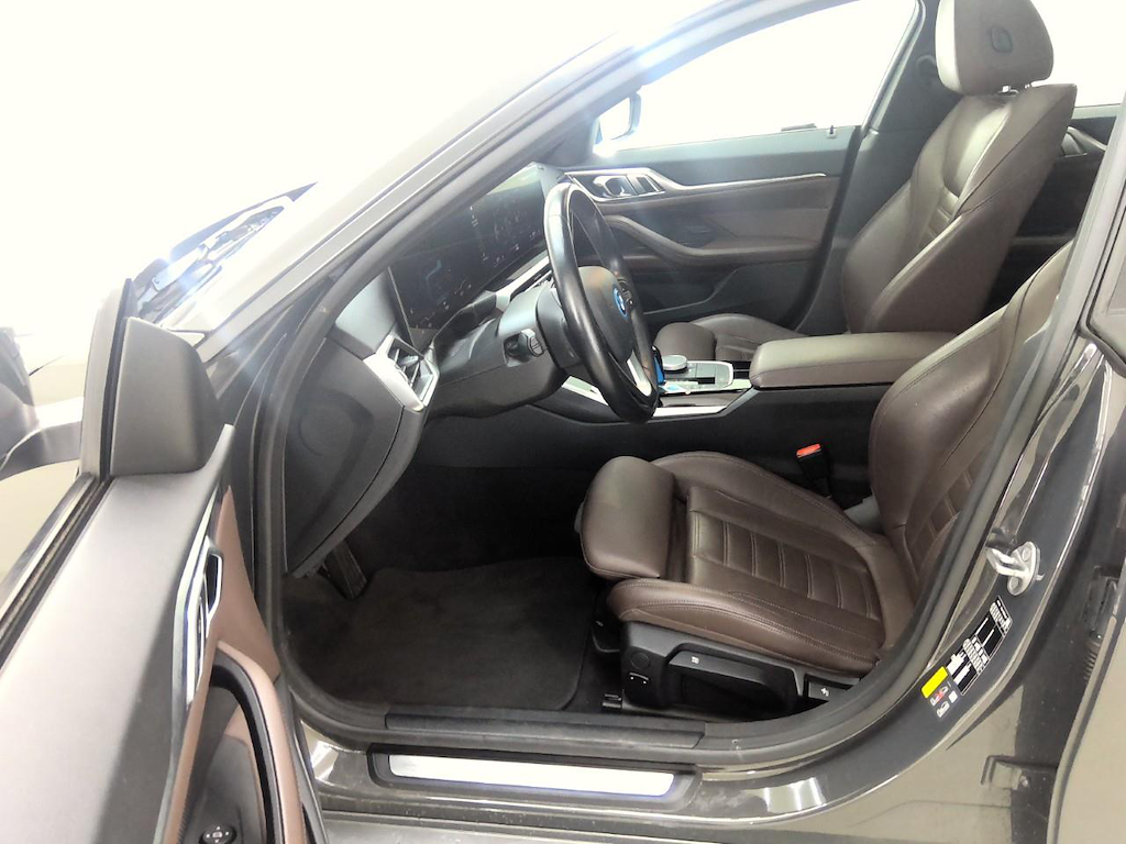 Foto 7 van BMW i4