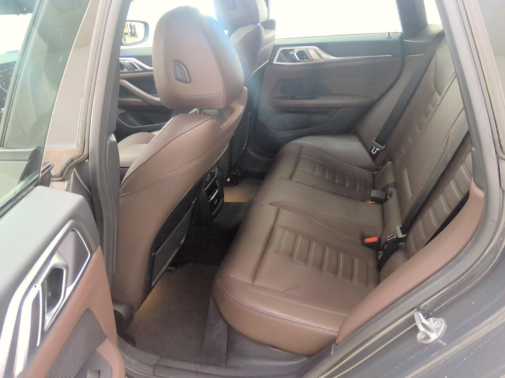 Foto 8 van BMW i4
