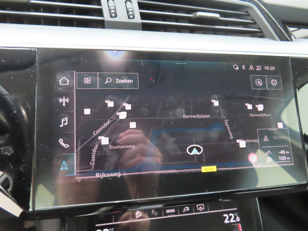 Foto 21 van Audi e-tron