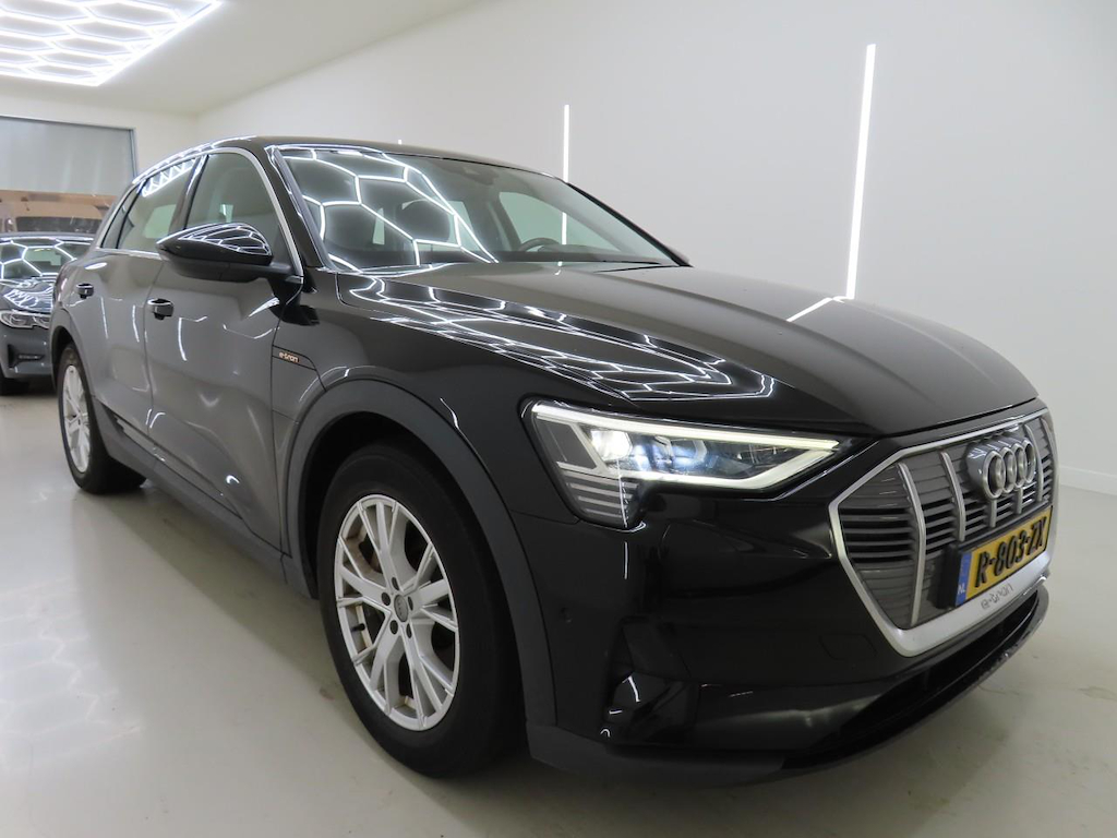 Foto 7 van Audi e-tron