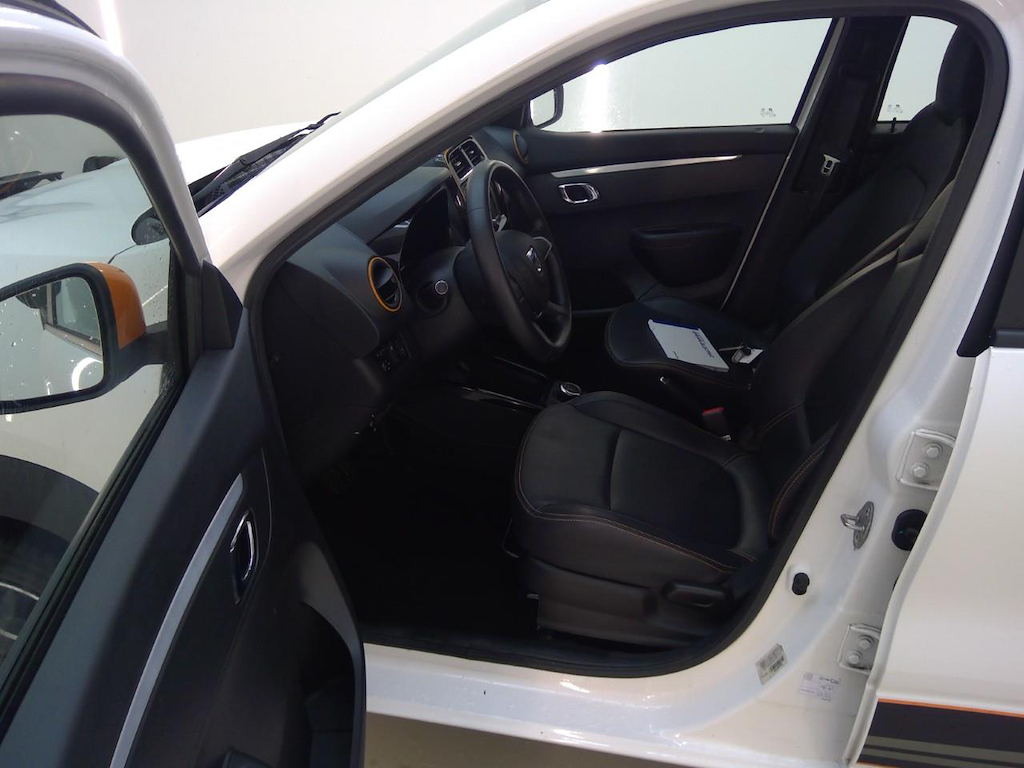 Photo 8 of Dacia Spring