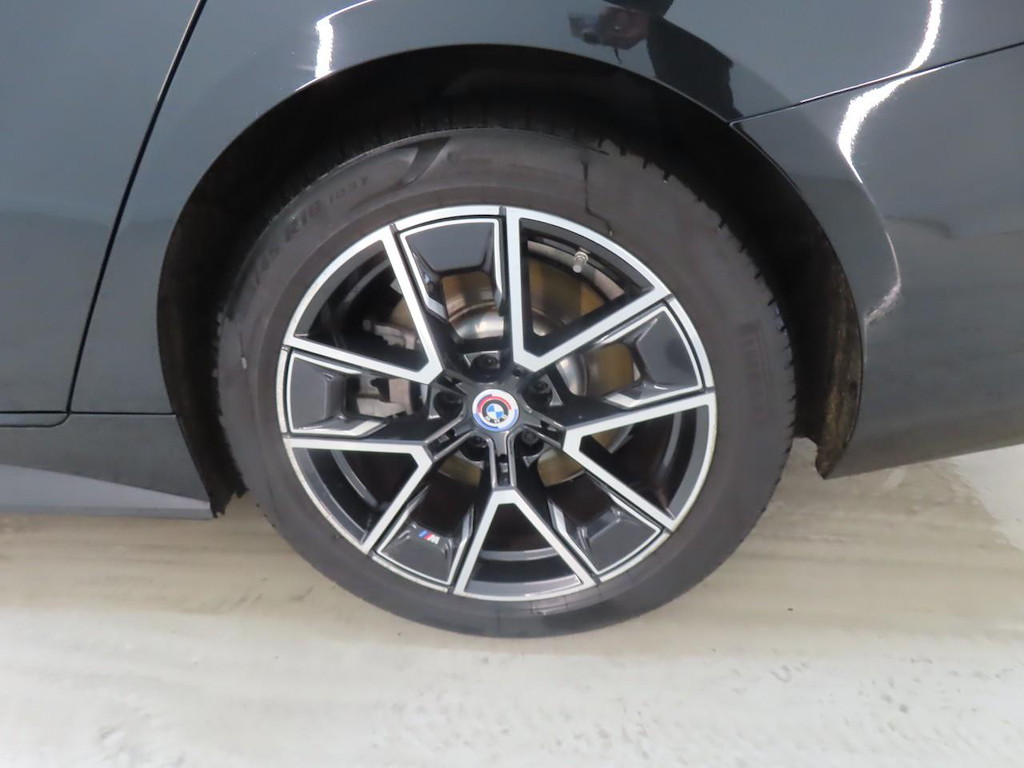 Foto 9 van BMW i4