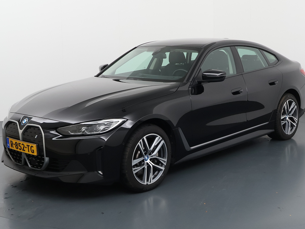 Foto 2 van BMW i4