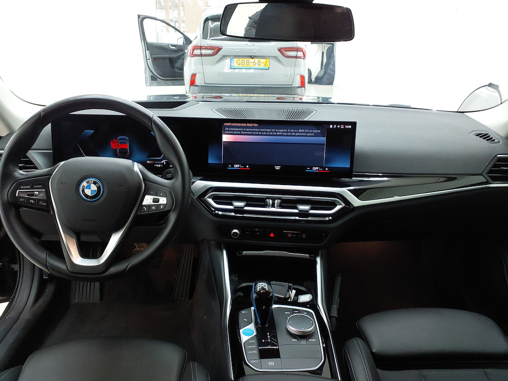 Foto 14 van BMW i4