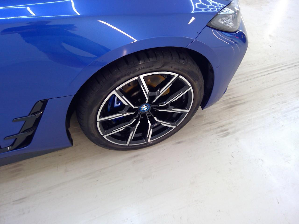 Foto 25 van BMW i4