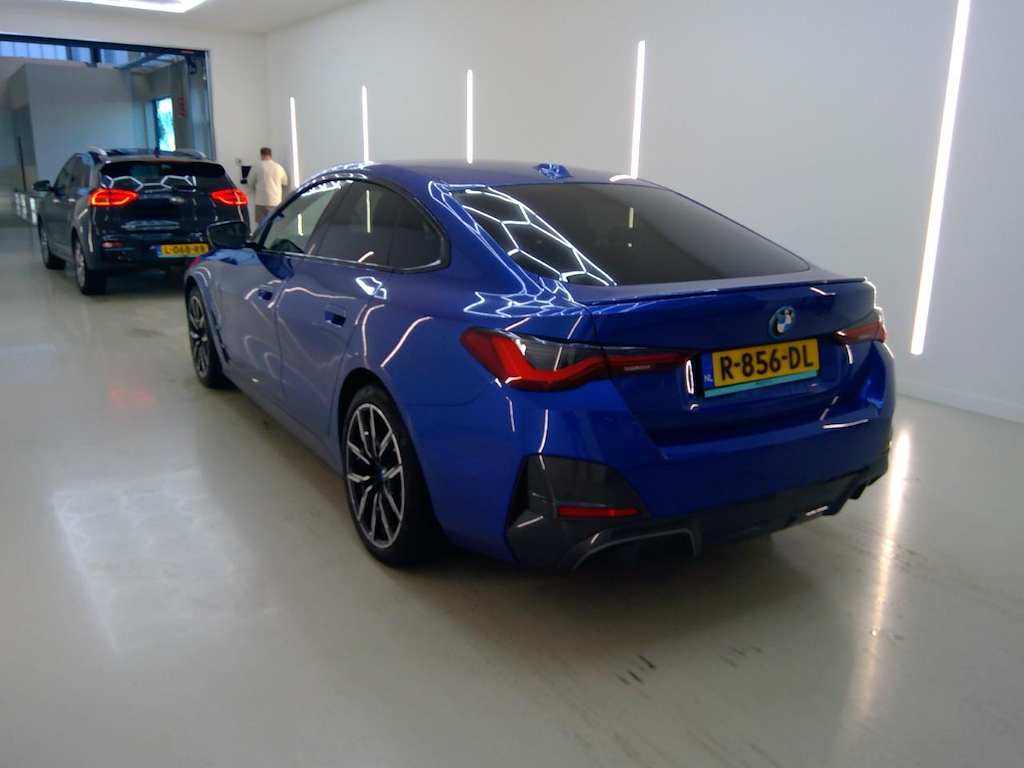 Foto 7 van BMW i4