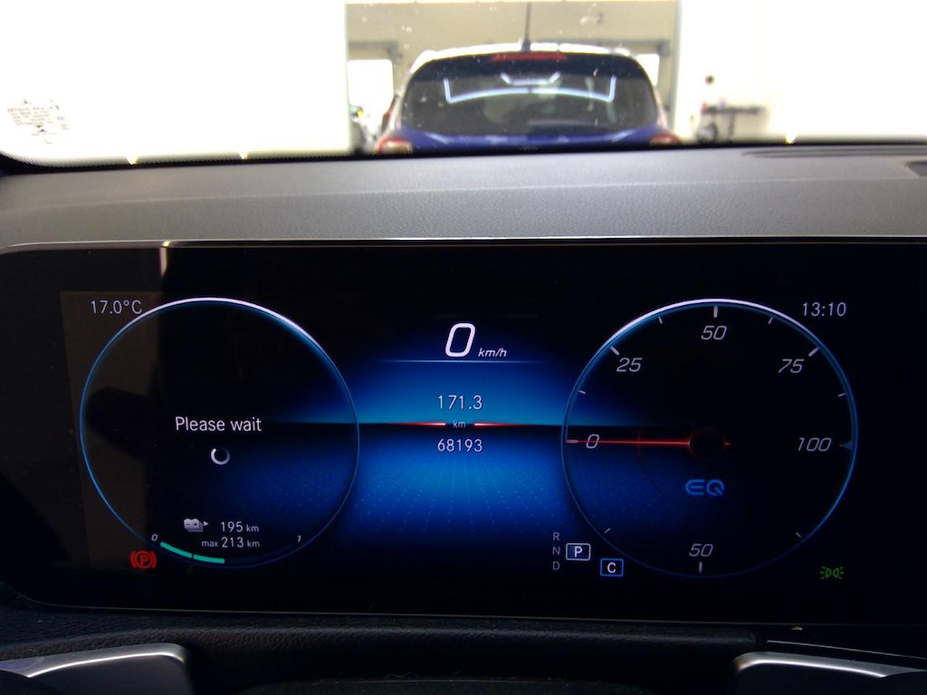 Foto 4 van Mercedes EQB