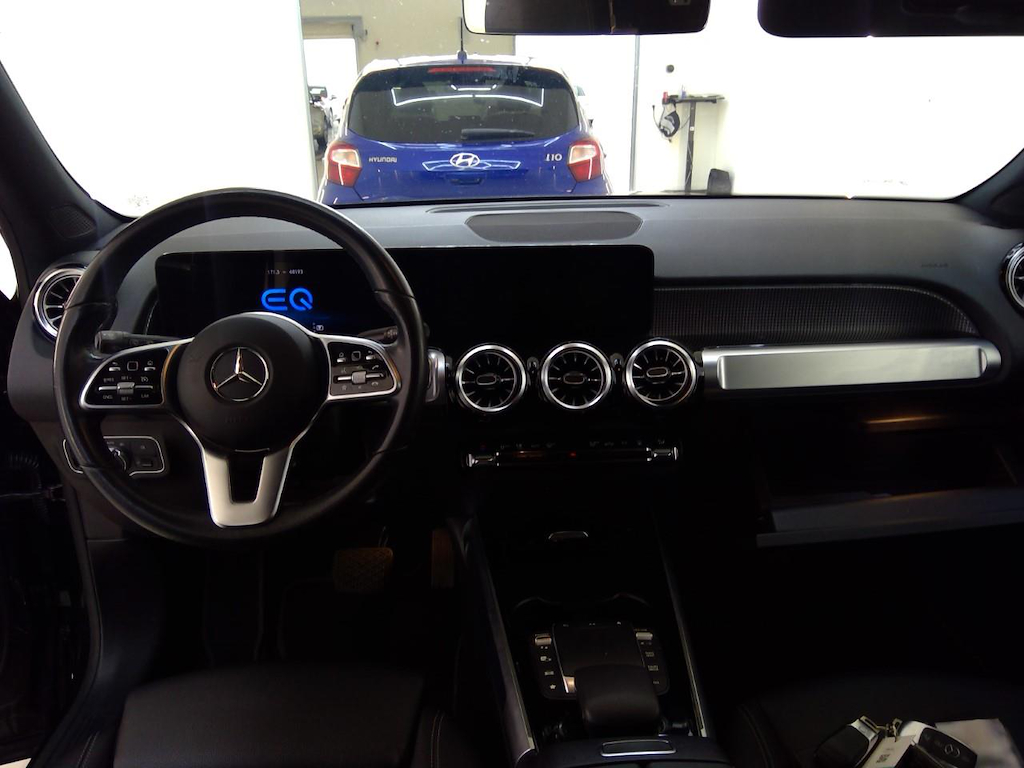 Foto 9 van Mercedes EQB