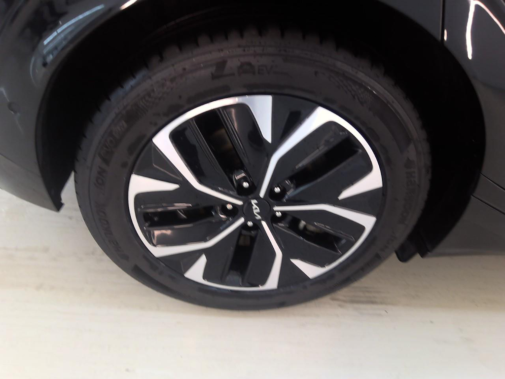 Photo 10 of Kia EV6