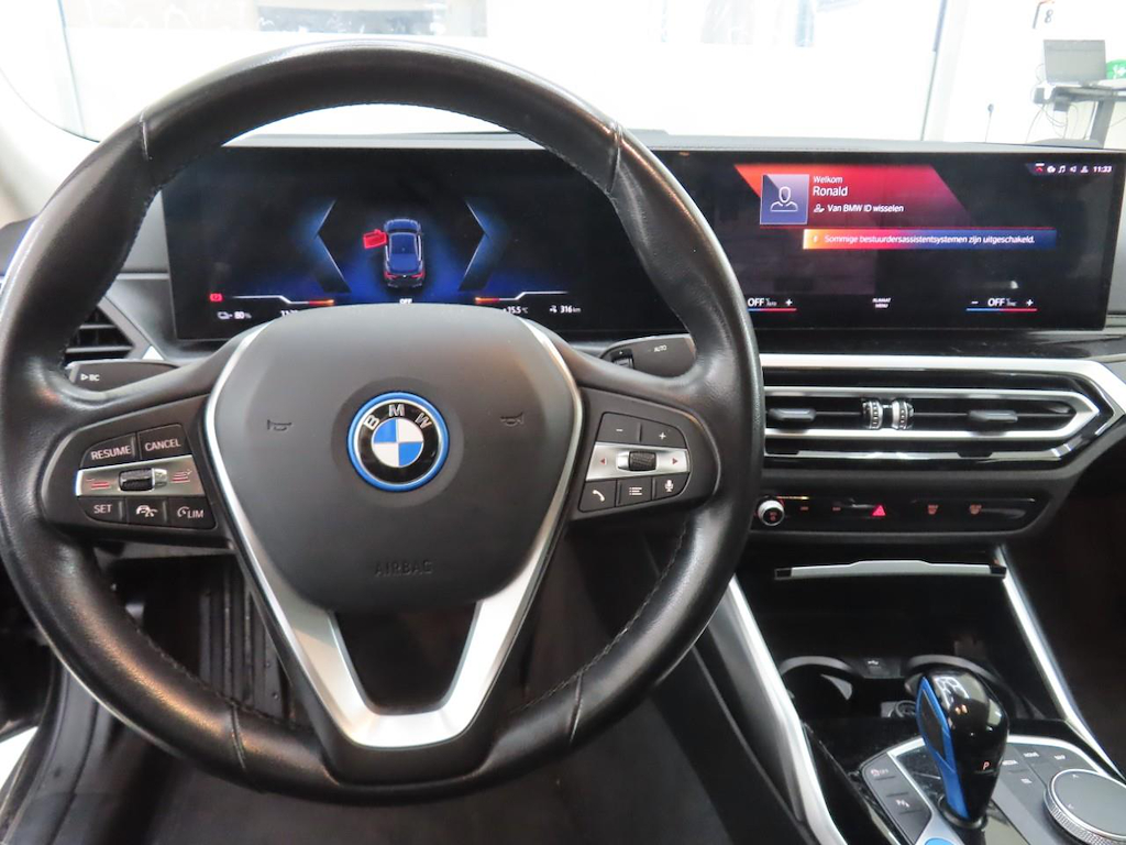 Foto 3 van BMW i4