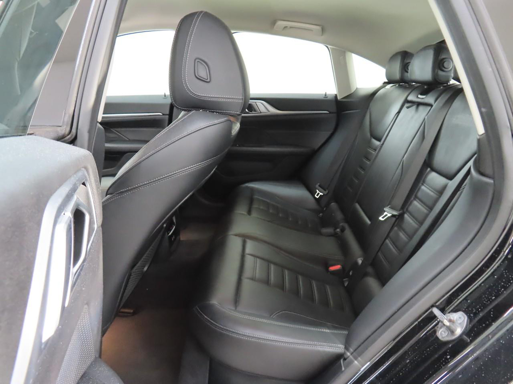 Foto 7 van BMW i4
