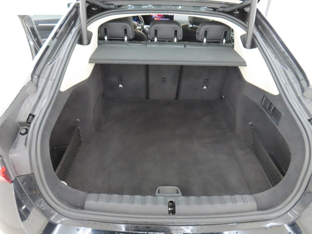 Foto 8 van BMW i4