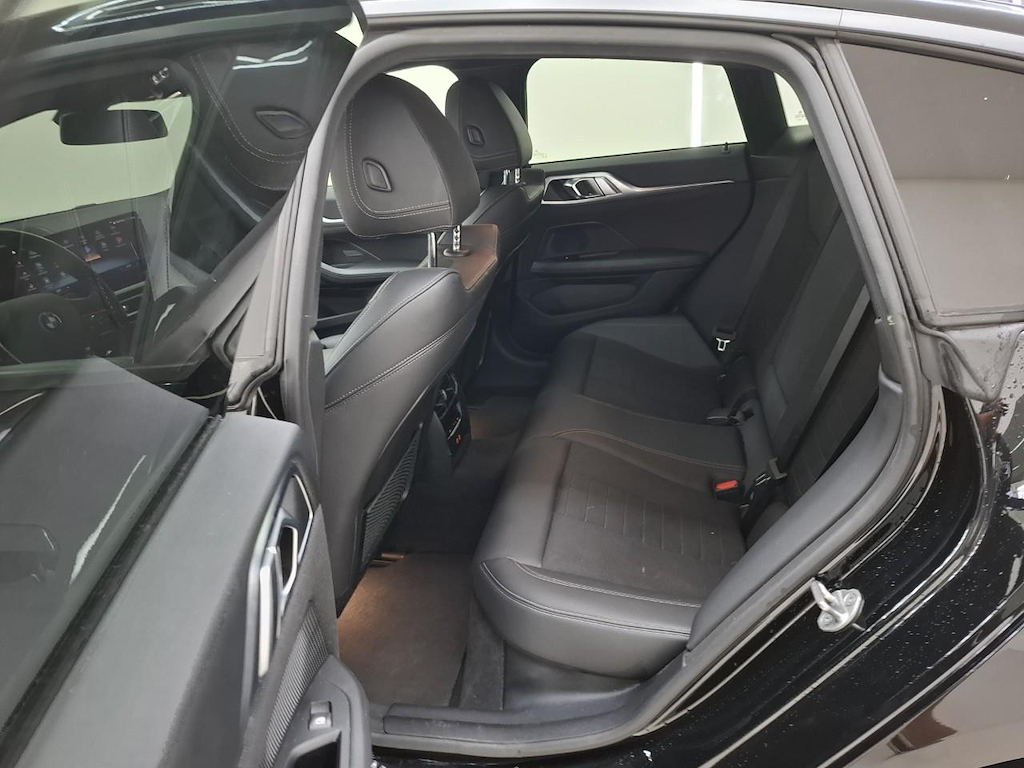 Foto 17 van BMW i4