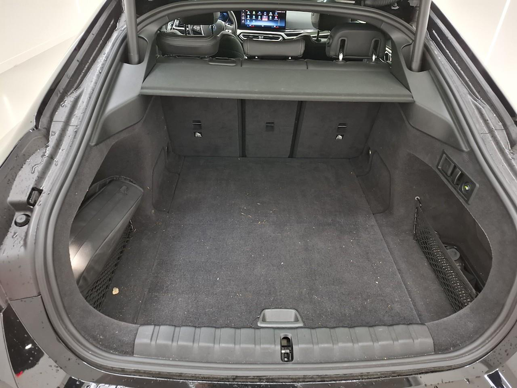 Foto 18 van BMW i4