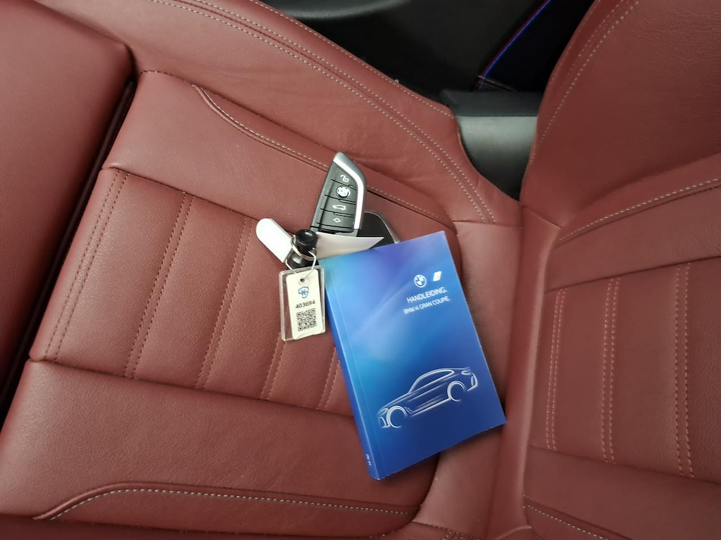 Foto 12 van BMW i4