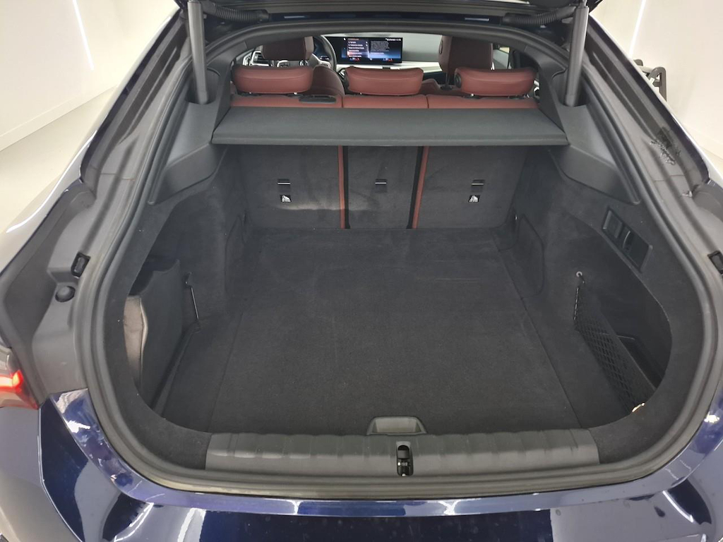 Foto 10 van BMW i4