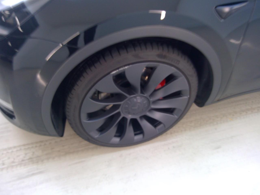 Foto 23 van Tesla Model Y