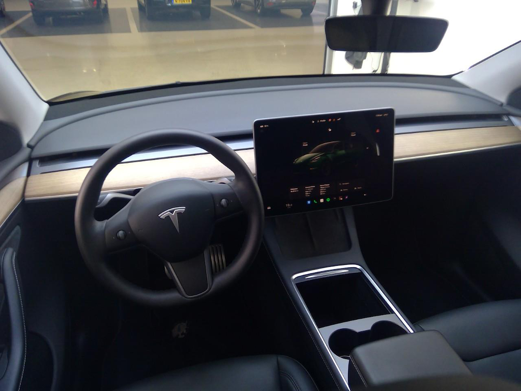 Foto 4 van Tesla Model Y