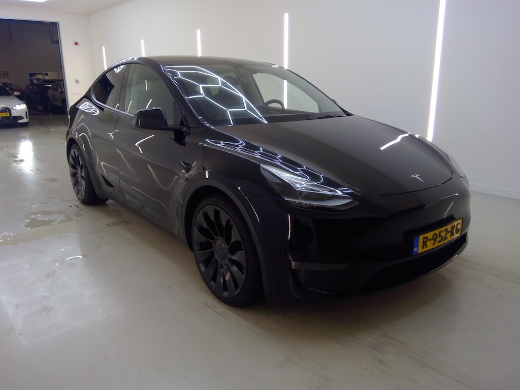 Foto 6 van Tesla Model Y