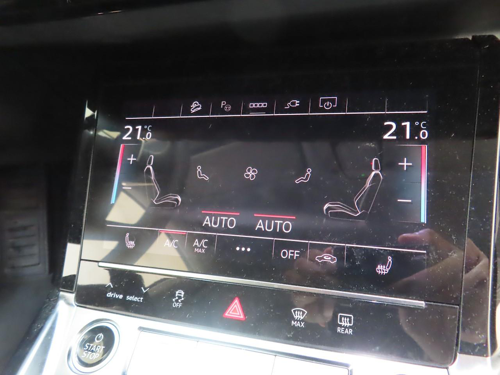 Foto 14 van Audi e-tron