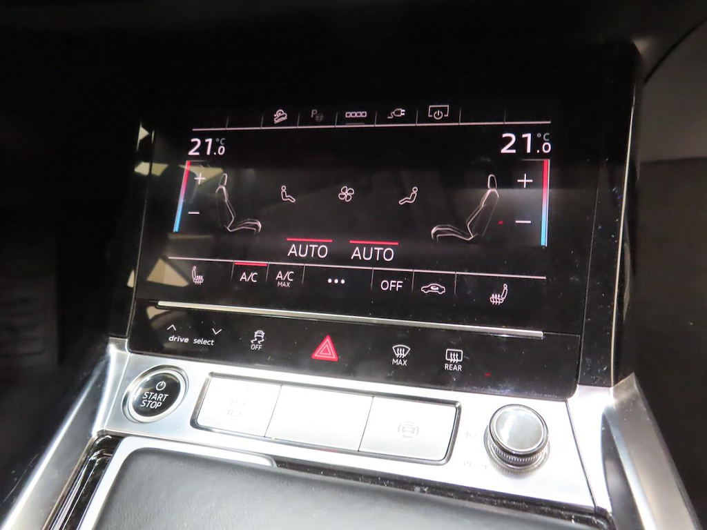 Foto 17 van Audi e-tron