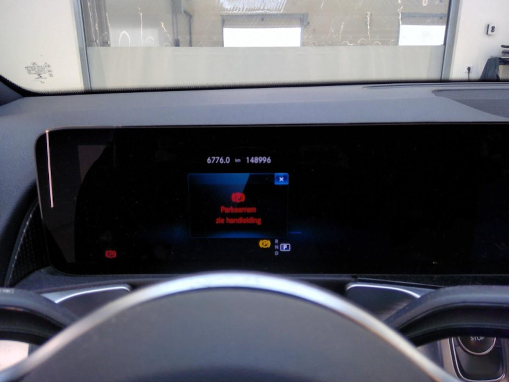 Foto 8 van Mercedes EQB