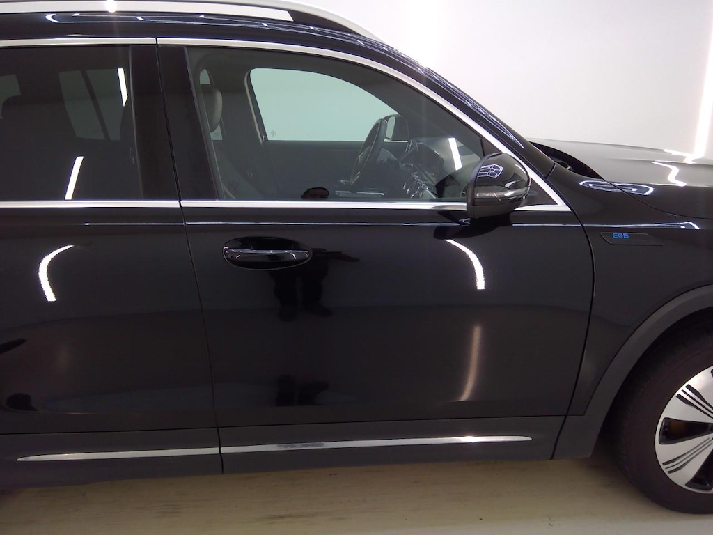 Foto 65 van Mercedes EQB