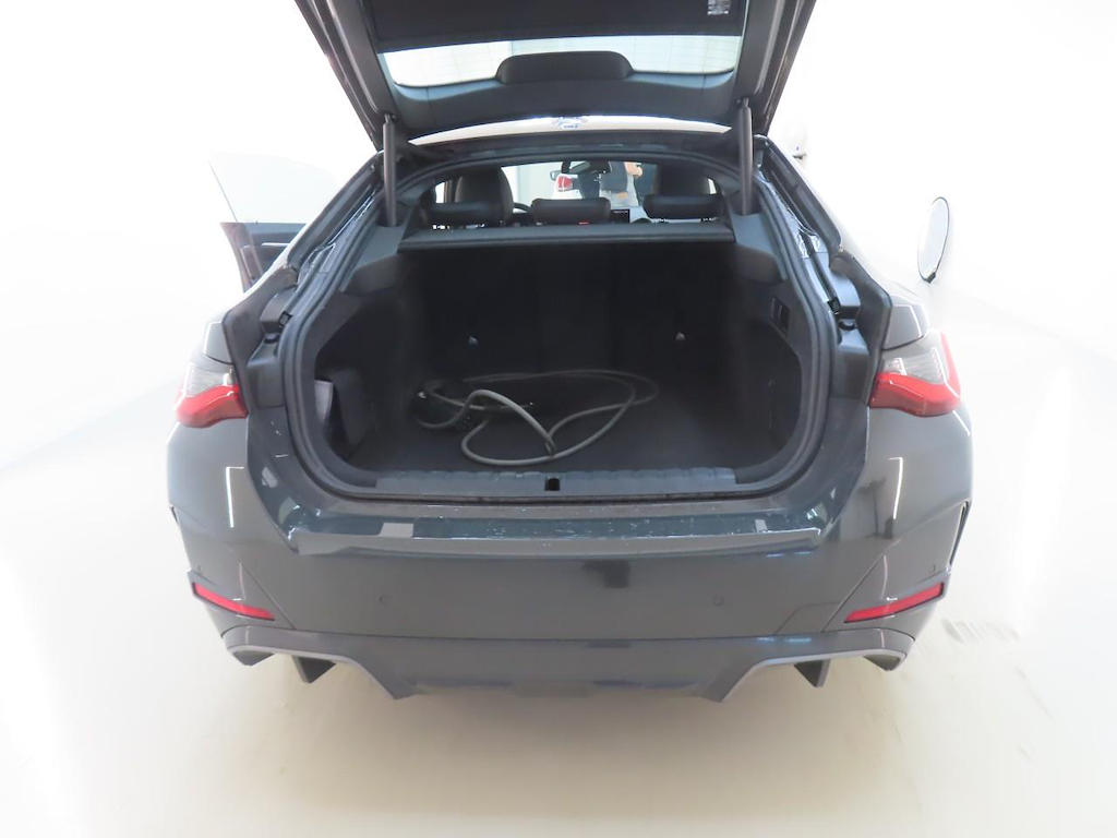Foto 10 van BMW i4