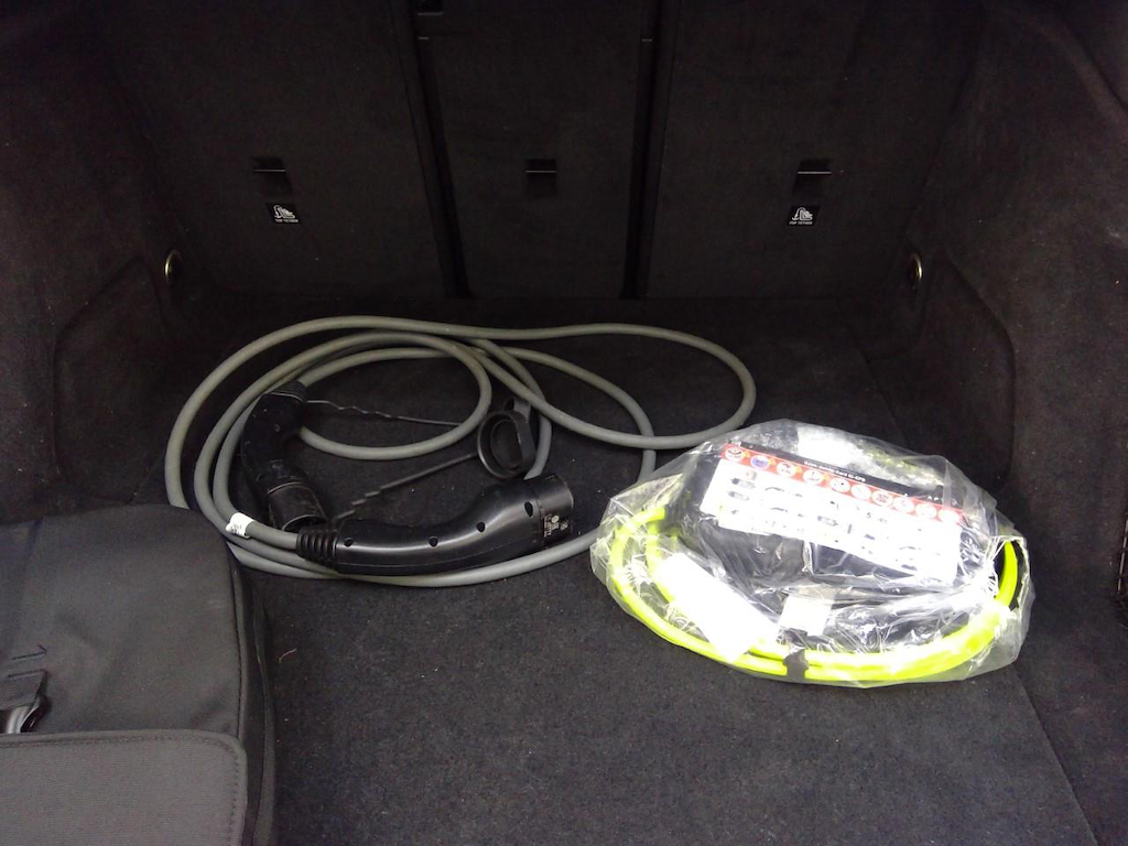 Photo 17 of BMW i4