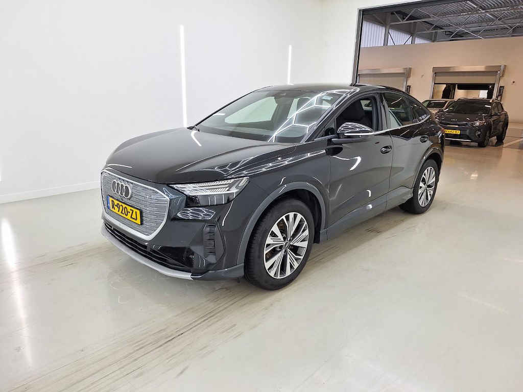 Foto 2 van Audi Q4 Sportback e-tron