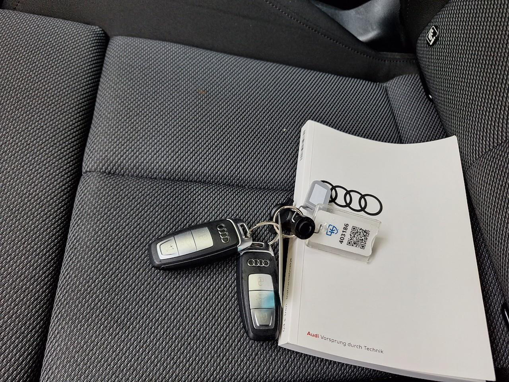 Foto 14 van Audi Q4 Sportback e-tron