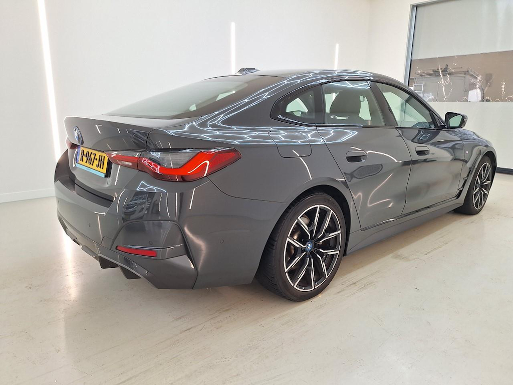 Foto 3 van BMW i4