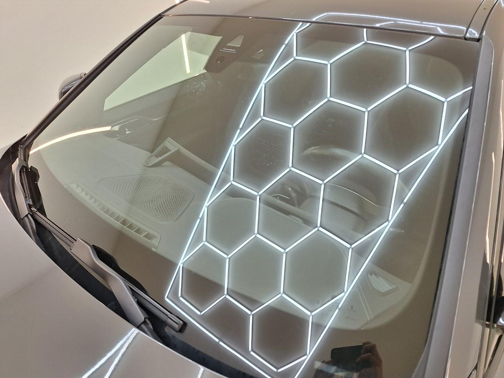 Foto 25 van BMW i4