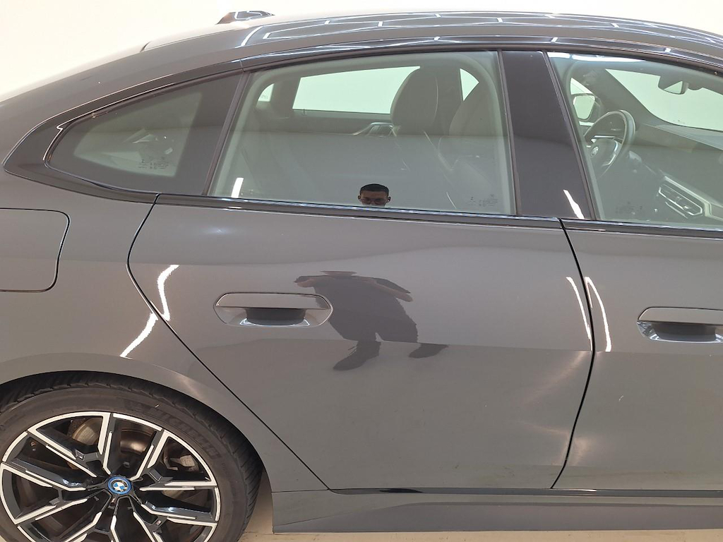 Foto 26 van BMW i4