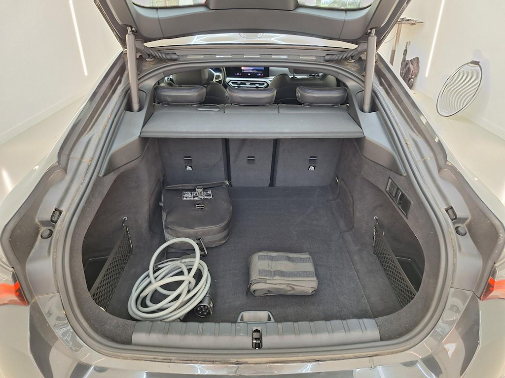 Foto 10 van BMW i4
