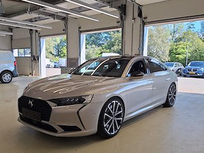 Kaufe DS AUTOMOBILES DS 9 1.6 PHEV 360 RIVOLI + 4WD bei Ayvens Carmarket
