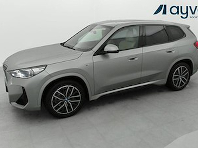 Kaufe BMW IX1 30 67KWH M-SPORT 4WD bei Ayvens Carmarket