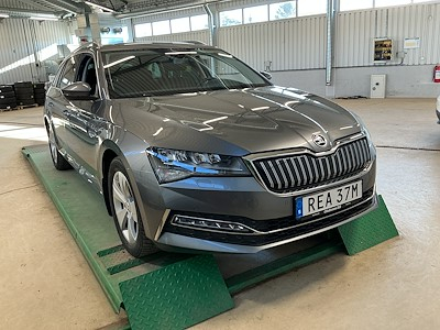 Acquista SKODA SUPERB a Ayvens Carmarket