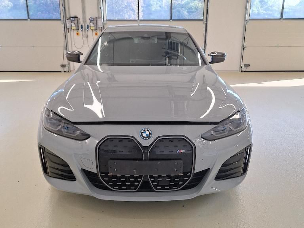 BMW i4 M50 GRAN COUPE 544 CV Packs; Business; Innovation; Comfprt; Park Assist; M Carbon Ext;