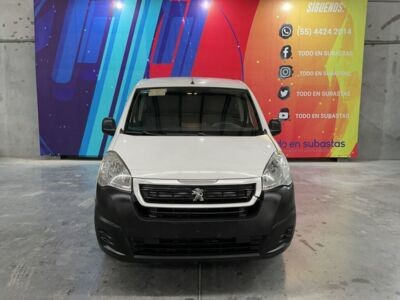 Buy PEUGEOT Partner 1.6hdi Maxi 5p on Ayvens Carmarket