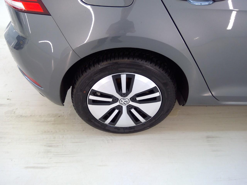 Foto 14 van Volkswagen E-Golf