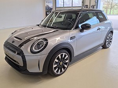 Buy MINI MINI 32.6 KWH COOPER SE on Ayvens Carmarket