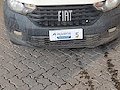 Buy FIAT FIAT STRADA on Ayvens Carmarket