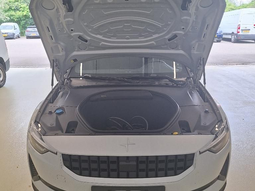 Polestar 2 69KWH SINGLE MOTOR STANDARD 31 CV Metallic paint; Front radar-type parking distance system; GPS