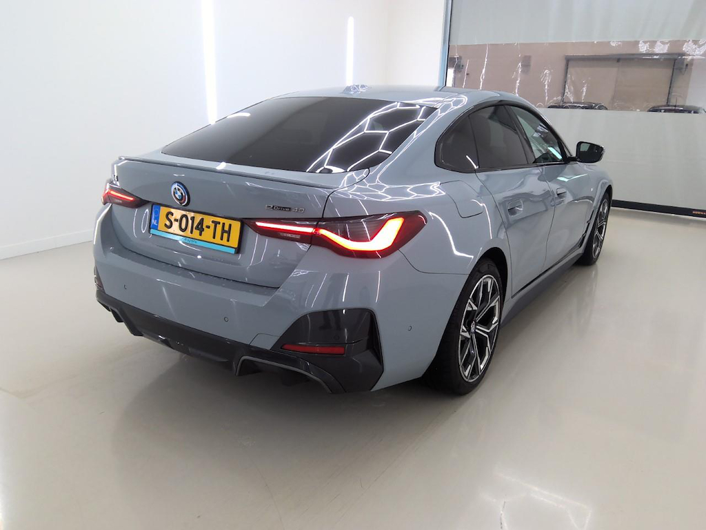 Foto 3 van BMW i4