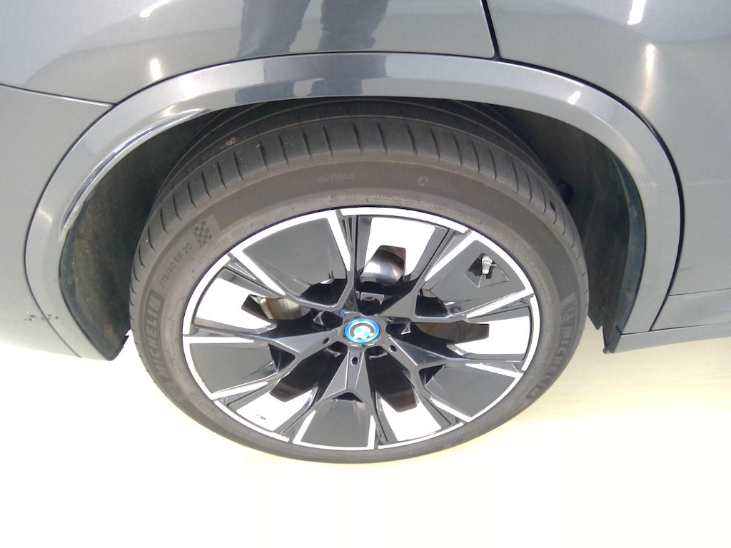 Foto 13 van BMW ix3