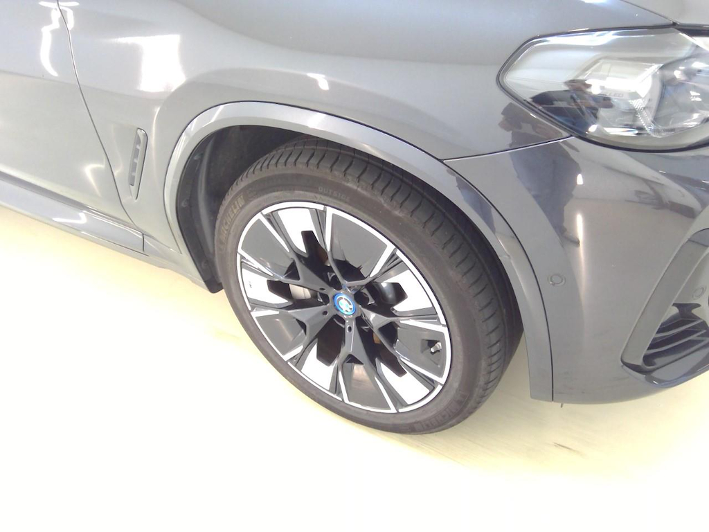 Foto 32 van BMW ix3