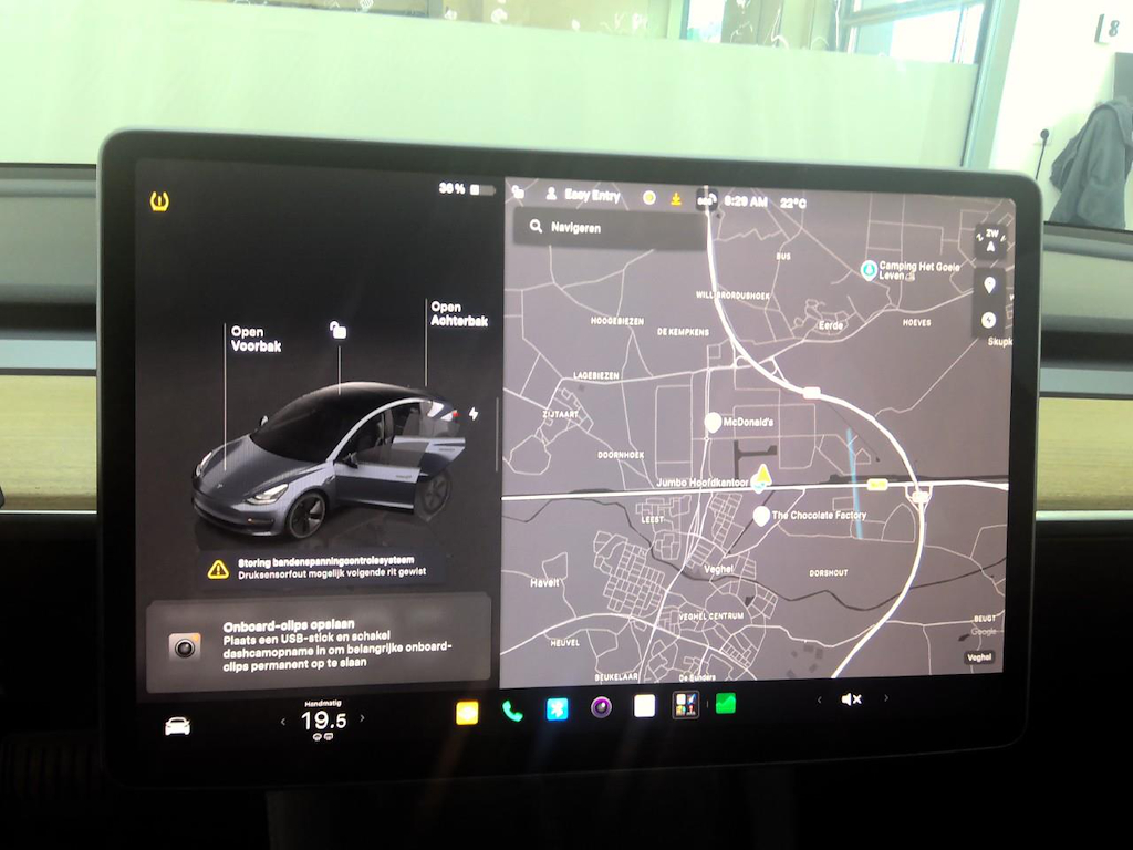 Foto 14 van Tesla Model 3